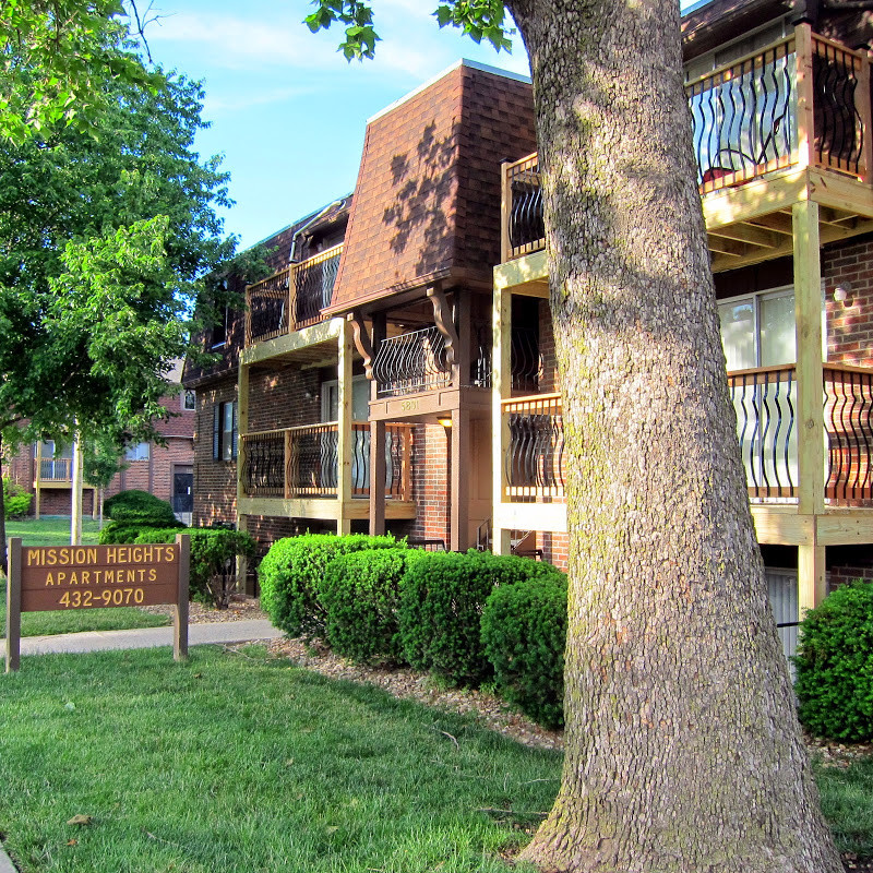 Primary Photo - 5801 Woodson Rd