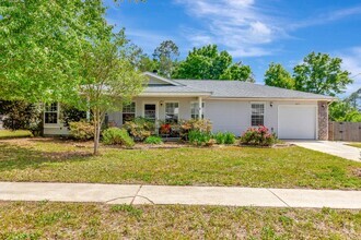 Building Photo - 3613 Burton Cir