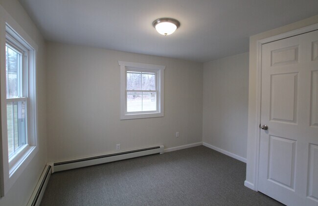 Foto del edificio - 126 Maxwell Ln