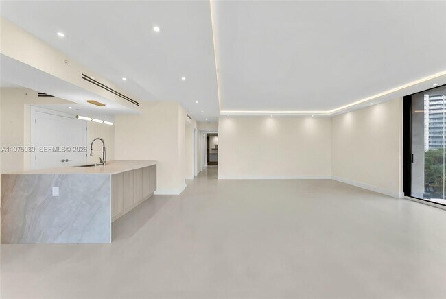 Building Photo - 19355 Turnberry Way