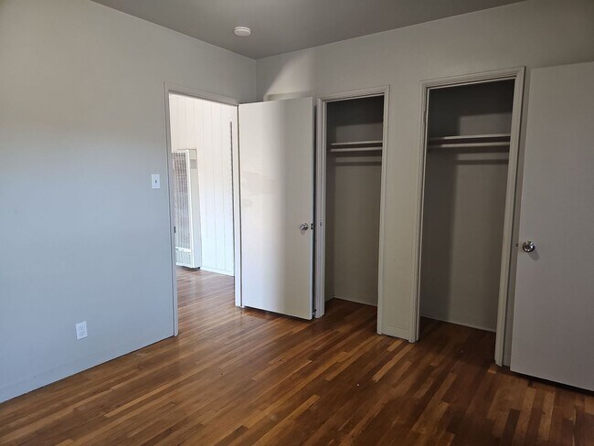 Foto del edificio - 430 Grand Ave