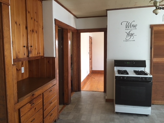 Primary Photo - 11 Bourne St