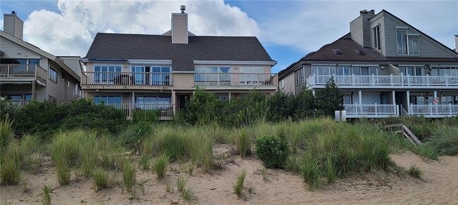 Building Photo - 2828 Charlemagne Dr