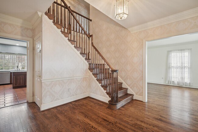 Foto del edificio - 13412 Rippling Brook Dr