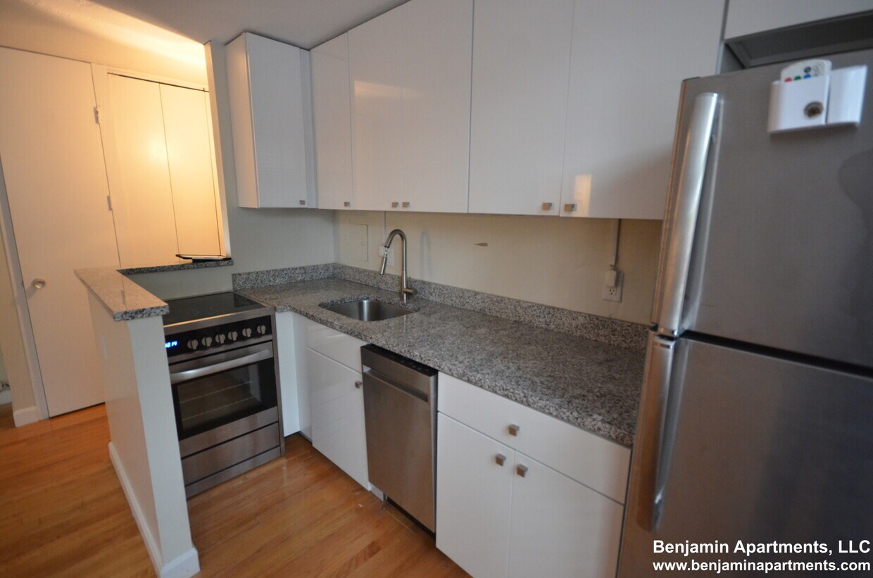 Foto principal - 125 Trapelo Rd