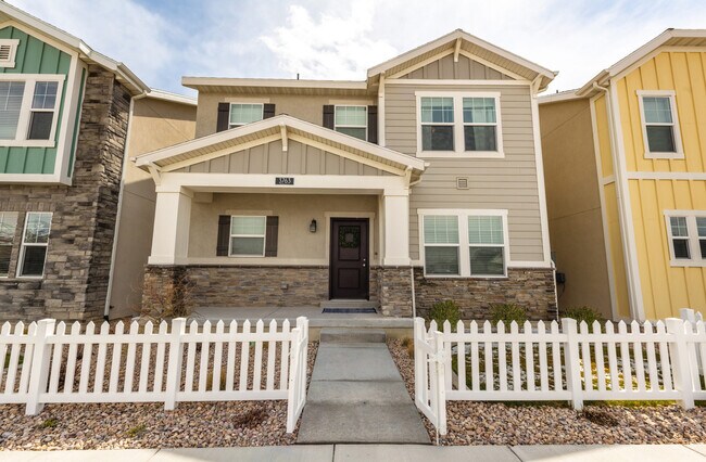 Foto del edificio - 3763 W Drexler Dr