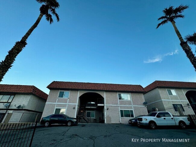Foto del edificio - 6945 Mendon Ln