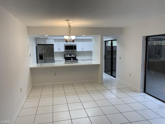 Building Photo - 2 br, 2 bath House - 6400 NW 2nd Ave Apt 423