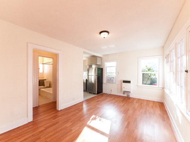 Foto del edificio - 5504 Barton Ave