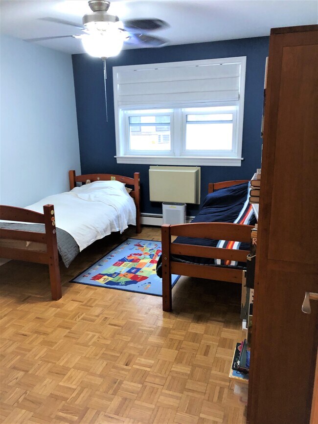 dormitorio n.º 1 - 1310 Maple Ave