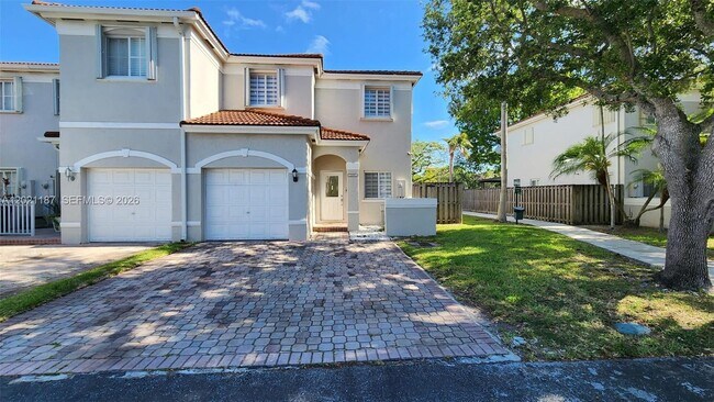 Building Photo - 12601 SW 143rd Ln