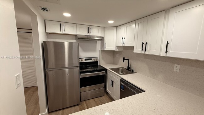Foto del edificio - 5845 Washington St