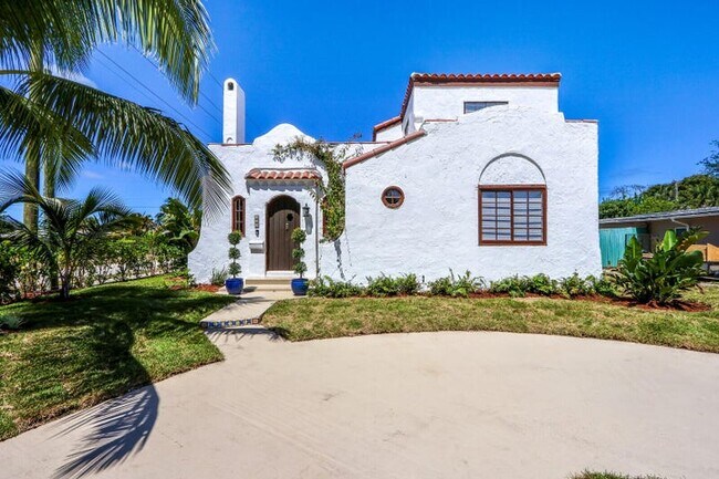 Foto del edificio - 359 Greenbriar Dr