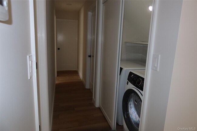 Foto del edificio - 93 4th Ave