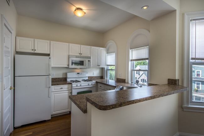Building Photo - Ashford Street Apartments