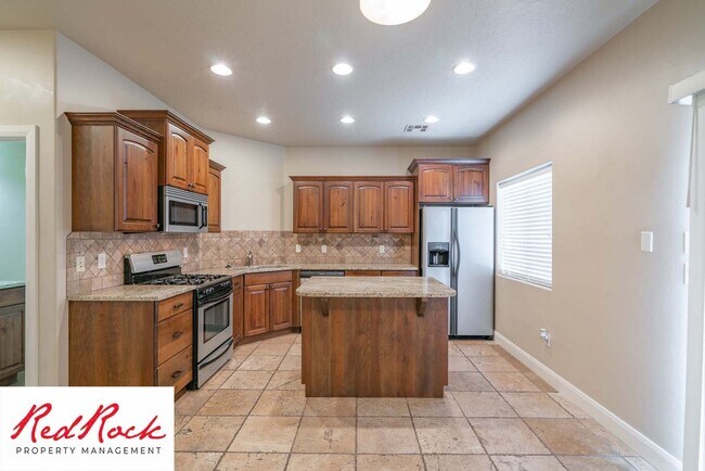 Foto del edificio - 3 Bedroom Townhome in Southgate Community