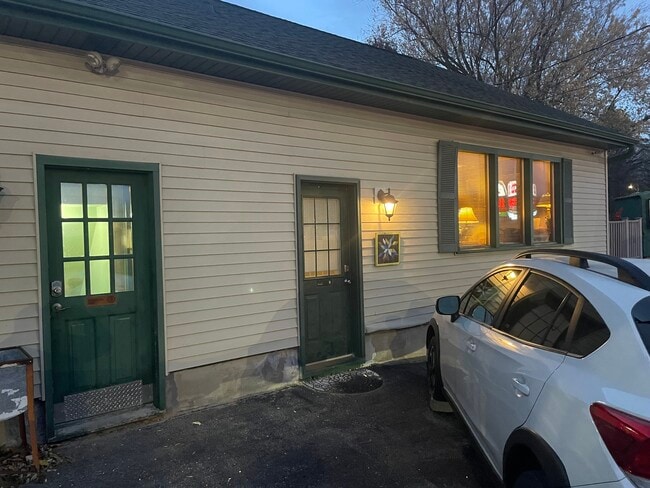 Building Photo - 304 N Rapids Rd