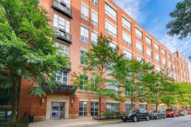 Building Photo - 1735 N Paulina St