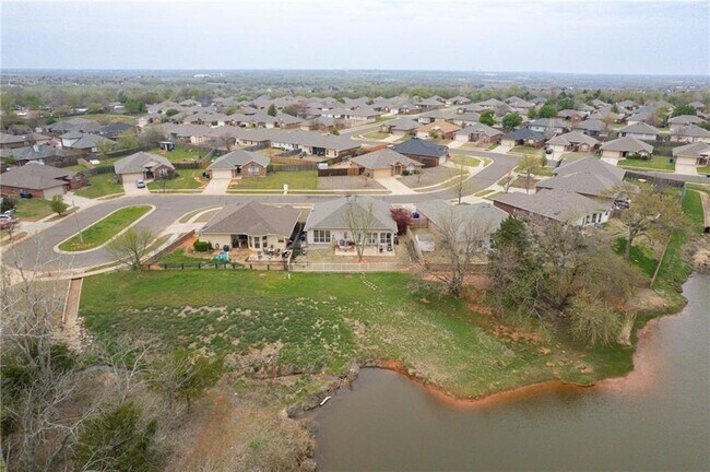 Building Photo - 2923 City View Ct