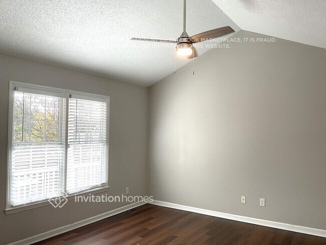 Foto del edificio - 3304 Ferdilah Ln