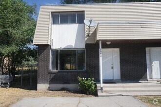 Building Photo - 3538-3540-3540 Westlake Cir