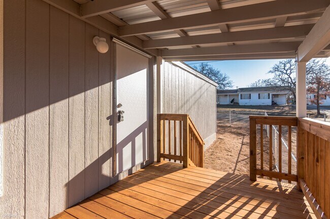 Building Photo - 3 br, 2 bath Mobile Home - 217 East Castle...