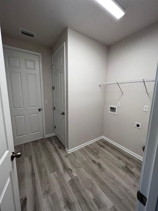 Foto del edificio - 711 Honeycomb Trl