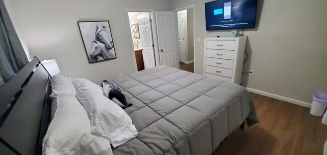 Building Photo - Great new construction fully furnished and stocked home