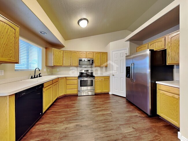 Foto del edificio - 1365 W 1700 S