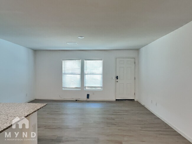 Foto del edificio - 246 S Picacho Heights Rd