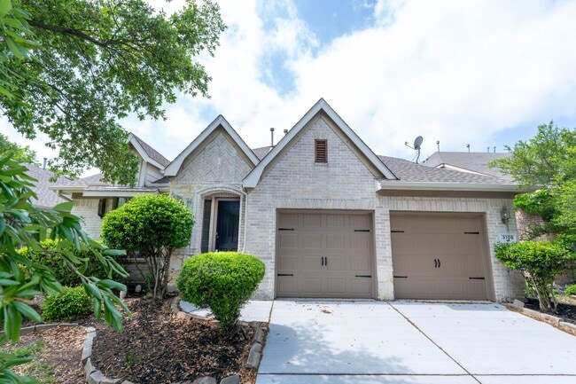 Photo - 3105 Whispering Pine Blvd- House