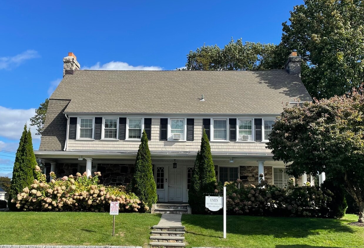 Foto principal - 151 Courtland Ave