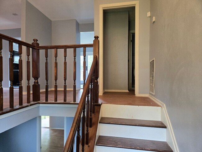 Foto del edificio - Charming 3BR House in Webster