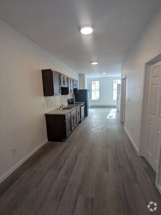 Building Photo - 153 4th Ave