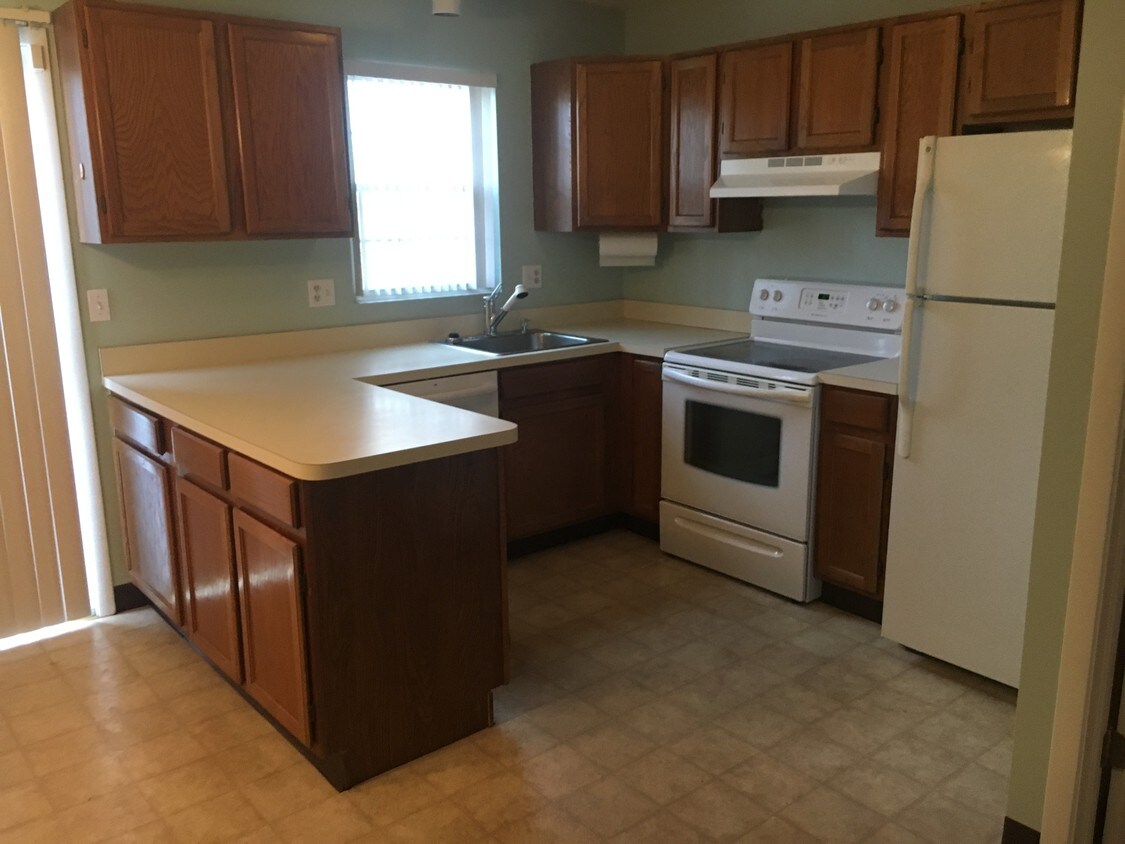 229 Branford Rd, North Branford, CT 06471 Condo for Rent in North