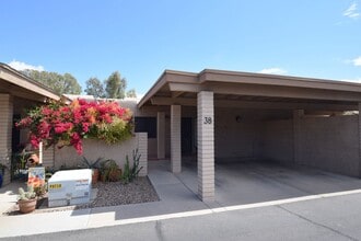 Building Photo - 1217 N Miller Rd