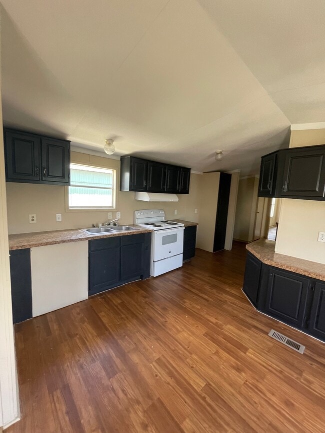 Building Photo - 31363 Wisteria Rd