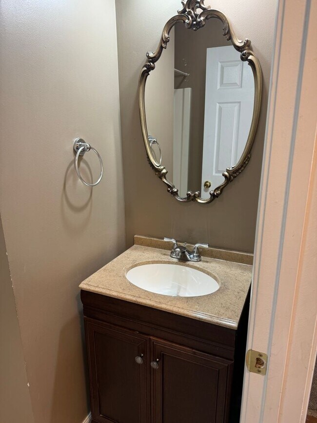 Foto del edificio - Price & Location!