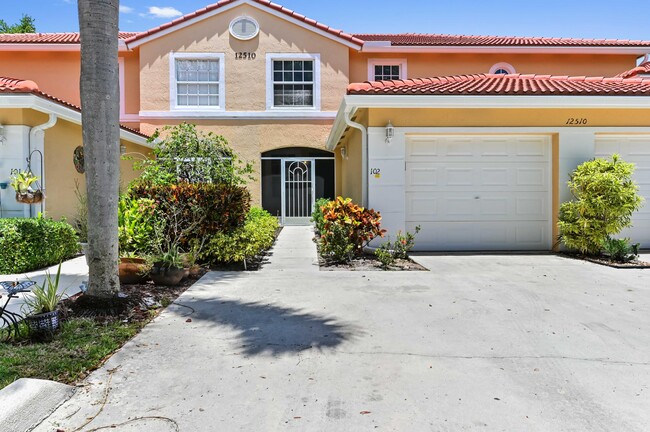 Building Photo - 12510 Crystal Pointe Dr