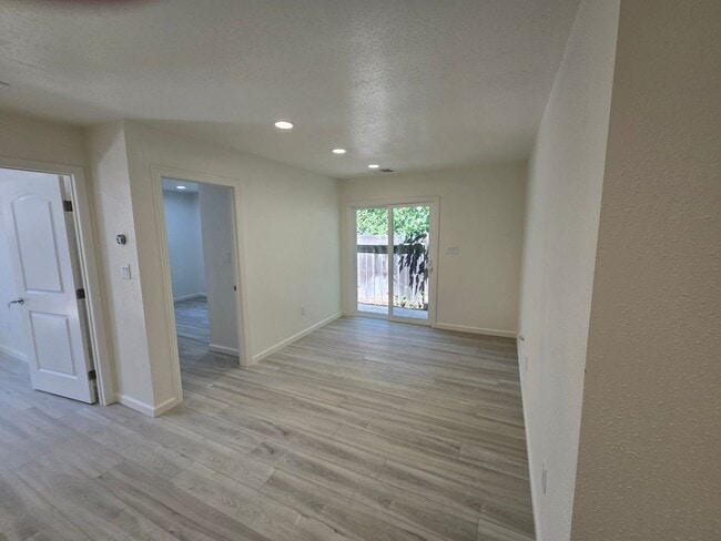 Building Photo - Cambrian Park rental