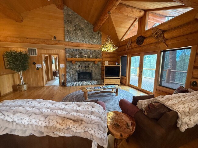 Foto del edificio - 55303 Velvet Ct