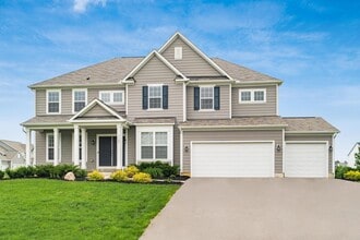 Building Photo - 3189 Glenmead Dr