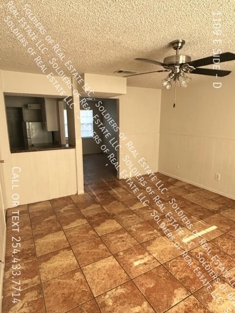 Building Photo - 1109 E Side-D