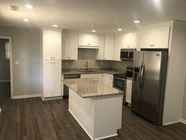 Foto del edificio - 2044 Susan Lee Ln