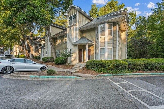 Building Photo - 502 Ivy Green Ln SE