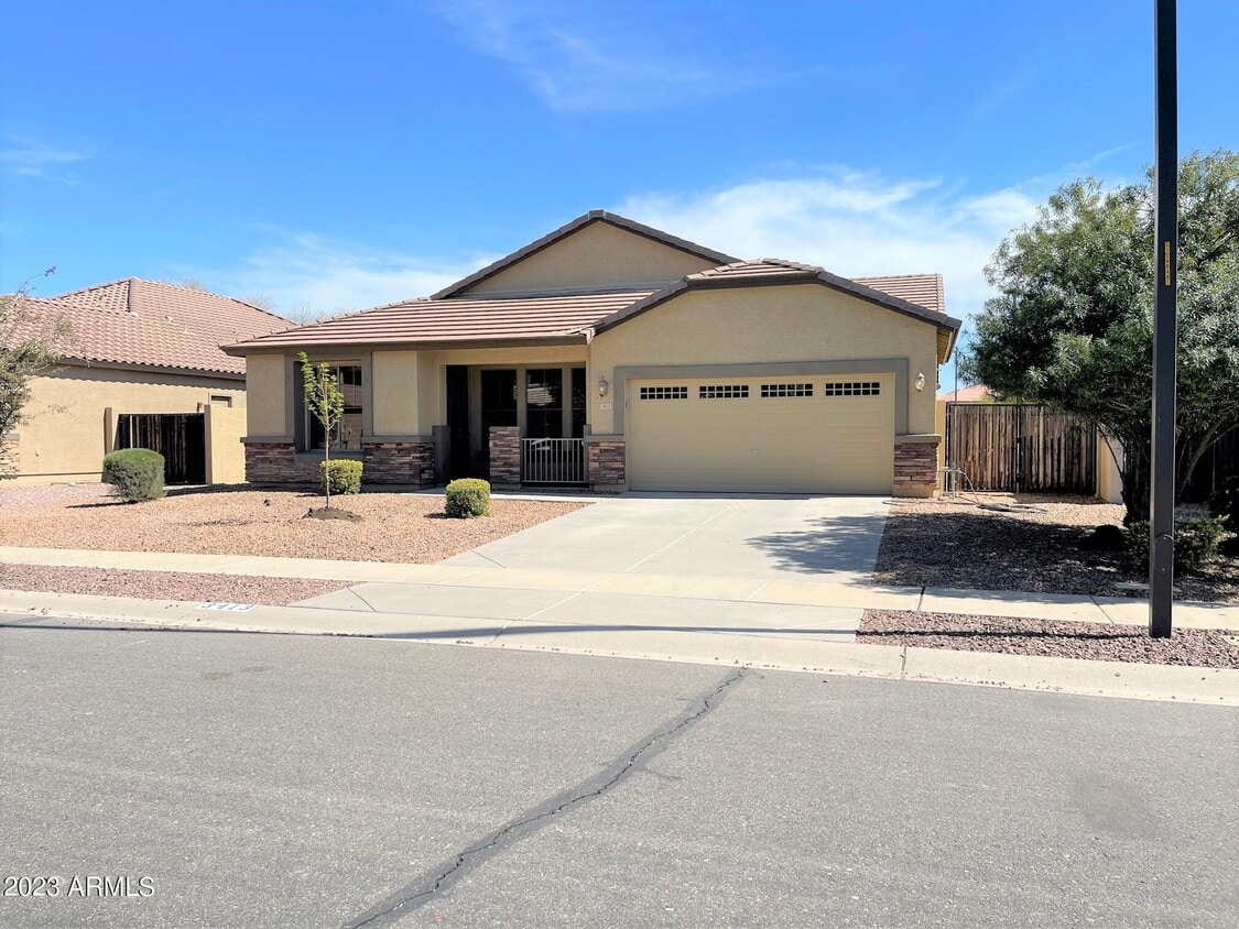 Primary Photo - 3413 E Aris Dr