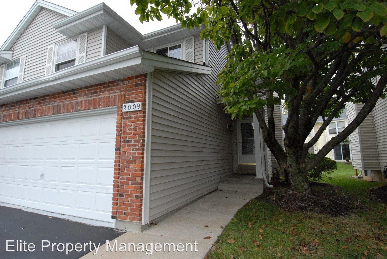 Primary Photo - 2 br, 4 bath House - 2009 King Arthur Ct.
