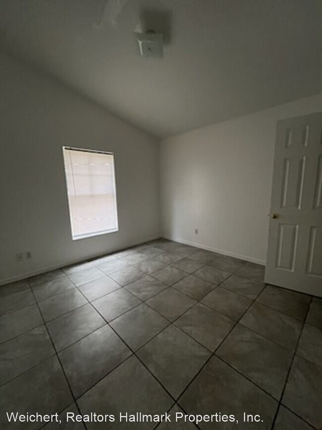 Building Photo - 3 br, 2 bath House - 214 Silver Palms Circle