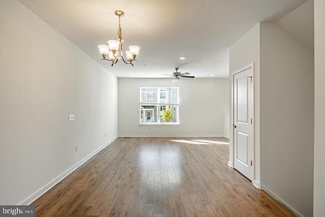 Building Photo - 1832 Boulder Dr