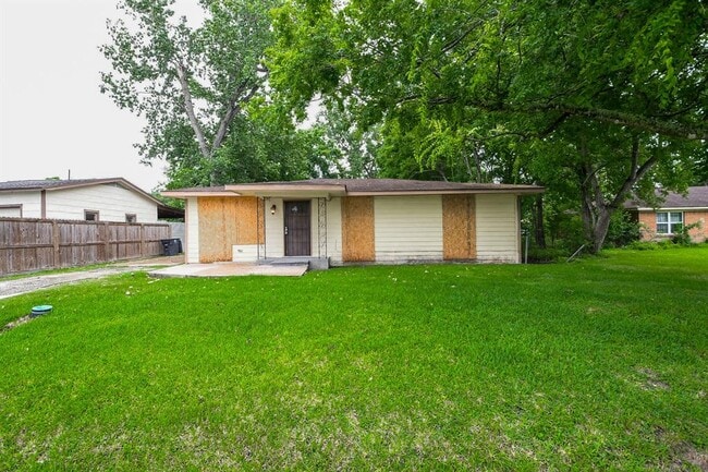 Building Photo - 3522 Stonham St
